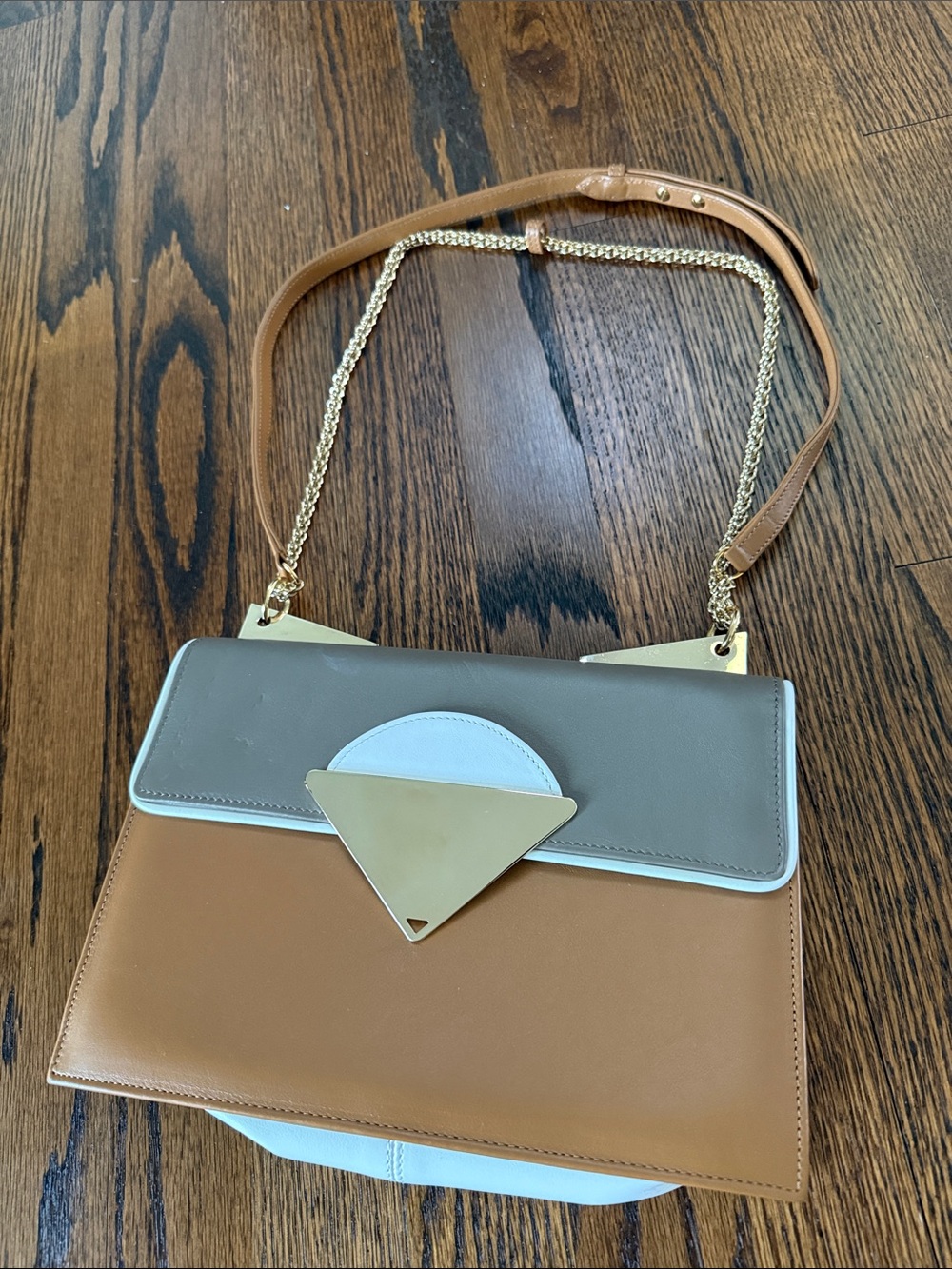 Sara Battaglia Tan, Gray & White Chain Shoulder Bag